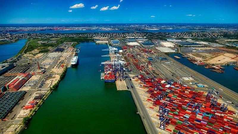 全球性港口拥堵阻塞供应链
