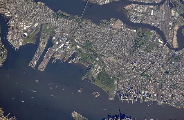 2013年5月,纽约港(port nyc)启动了一项修贝云桥(bayonne bridge)的